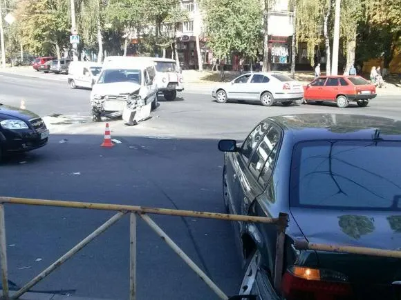 У Хмельницькому п’яний водій «вилетів» на червоне та спричинив ДТП — фото 2