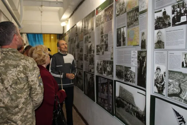 У місті відбулося відкриття виставки «Україна у Другій світовій війні» — фото 17