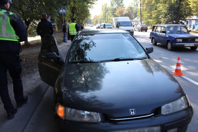 В Хмельницькому під колеса автомобіля «Honda» потрапив пішохід — фото 2