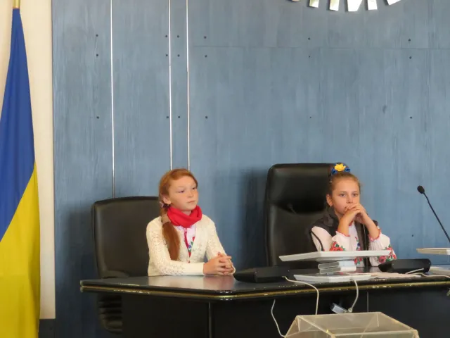Учні п’ятих класів ЗОШ №22 завітали на екскурсію до Хмельницької міської ради — фото 11