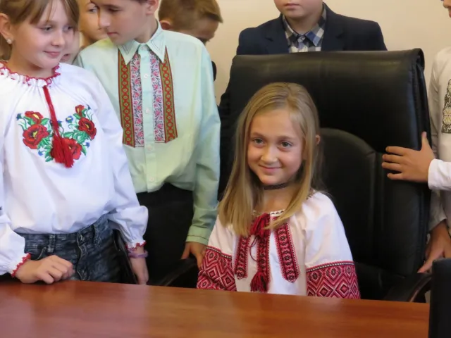 Учні п’ятих класів ЗОШ №22 завітали на екскурсію до Хмельницької міської ради — фото 19