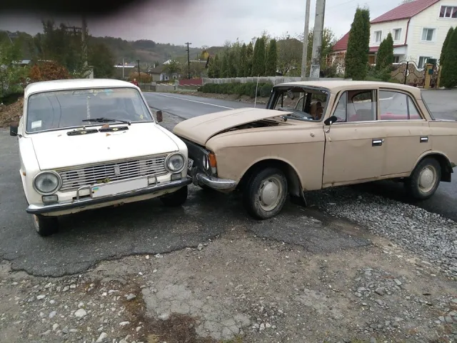 На Хмельниччині сталася аварія через п'яного водія автомобіля «Москвич» — фото 1
