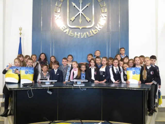 Учні ліцею №17 завітали на екскурсію до Хмельницької міської ради — фото 12