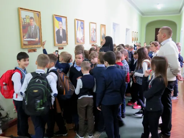 Учні ліцею №17 завітали на екскурсію до Хмельницької міської ради — фото 3