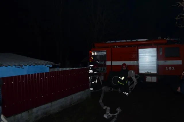 На Хмельниччині під час пожежі в будинку загинув 27-річний чоловік — фото 2