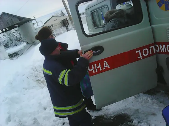 На Хмельниччині ліквідовують наслідки негоди. У всіх населених пунктах відновили електропостачання — фото 34