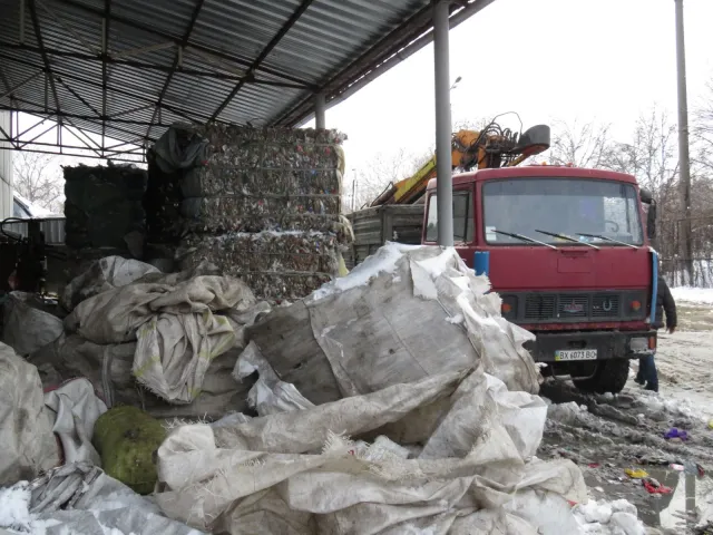 У Хмельницькому з'явилася лінія для сортування та обробки сміття — фото 1