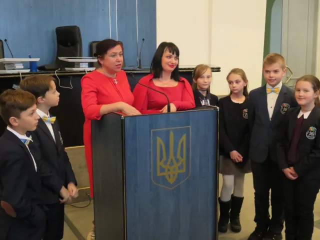 Учні Хмельницької гімназії №1 ім. В. Красицького завітали на екскурсію до міської ради — фото 1
