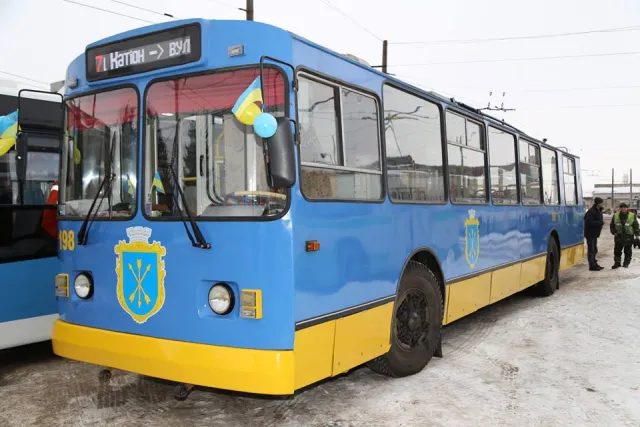 Хмельничанам представили 7 нових тролейбусів — фото 15
