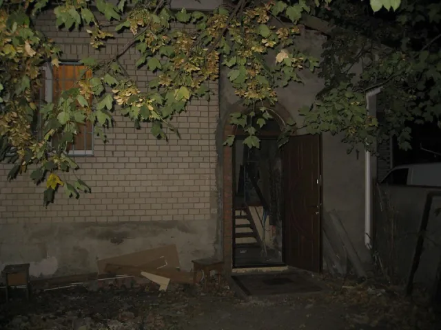 Трьох грабіжників засудили до 5 та 7 років і 6 місяців позбавлення волі за напад на 51-річного хмельничанина — фото 6