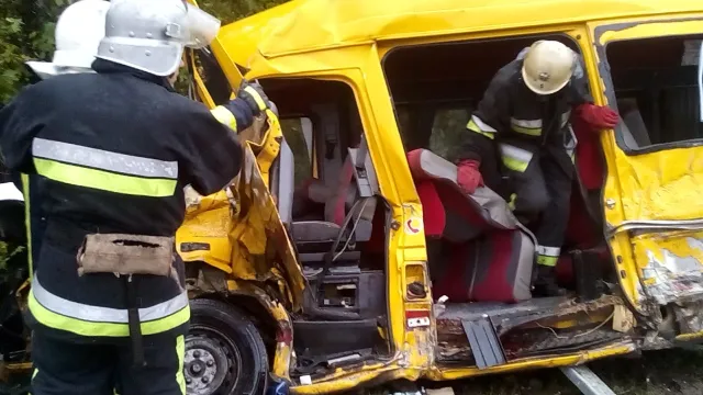 На Хмельниччині судитимуть водія вантажівки, через якого в аварії загинуло 4 людей — фото 2