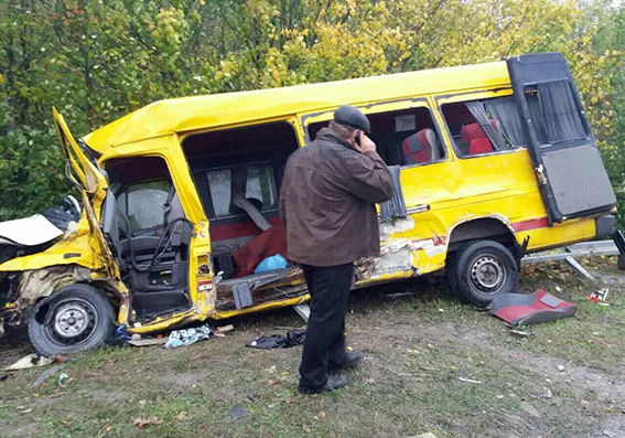 На Хмельниччині судитимуть водія вантажівки, через якого в аварії загинуло 4 людей — фото 4