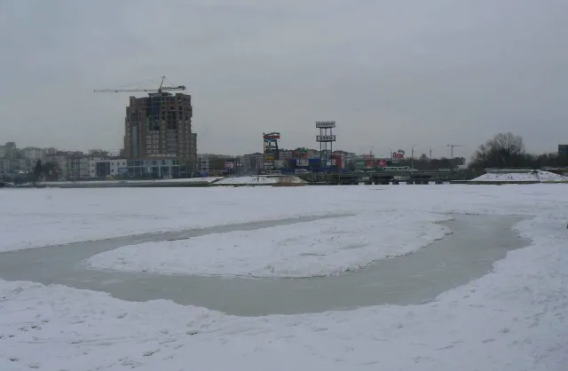 В Хмельницком появились новые бесплатные катки — фото 2