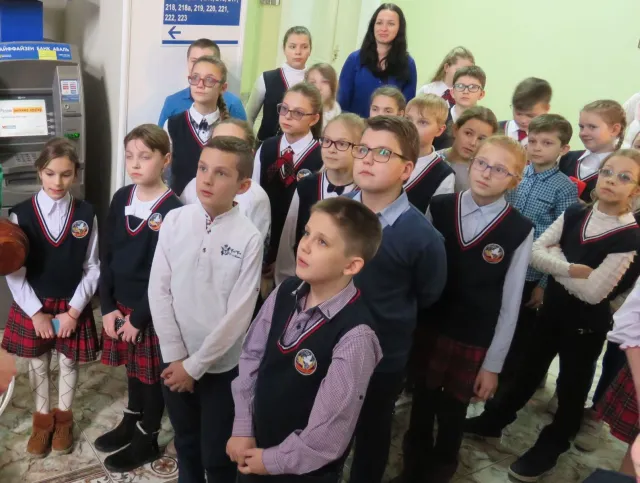 Для учнів гімназії №2 провели цікаву екскурсію у міській раді — фото 16