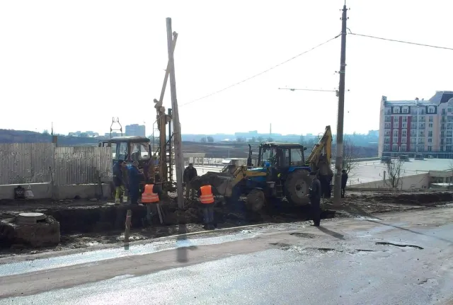 У Хмельницькому облаштовують та ремонтують вулиці міста — фото 5