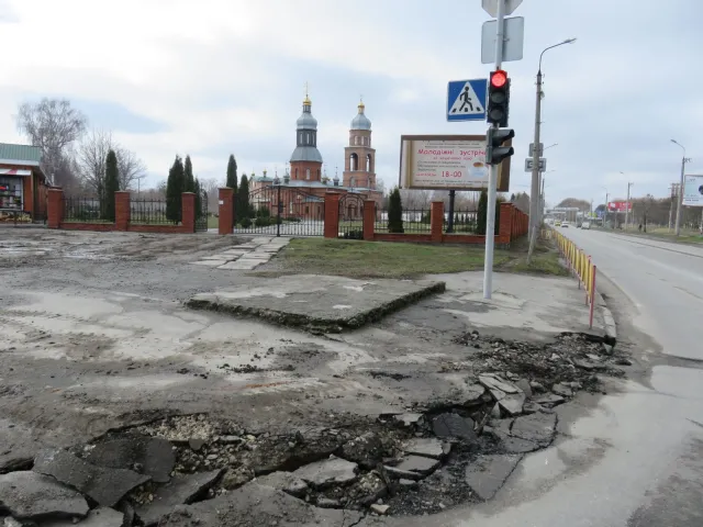 У Хмельницькому облаштовують та ремонтують вулиці міста — фото 7
