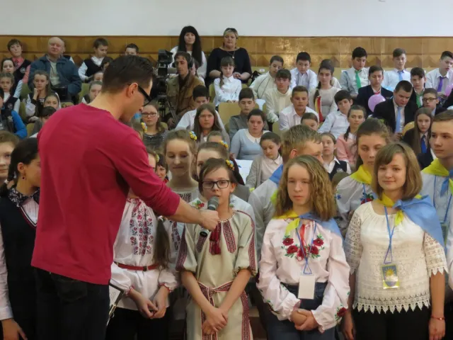 Маленькі хмельничани показали відмінні знання з історії рідного міста на проекті «Битва шкіл» — фото 3