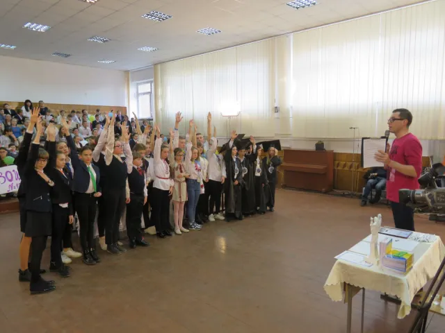 Маленькі хмельничани показали відмінні знання з історії рідного міста на проекті «Битва шкіл» — фото 4
