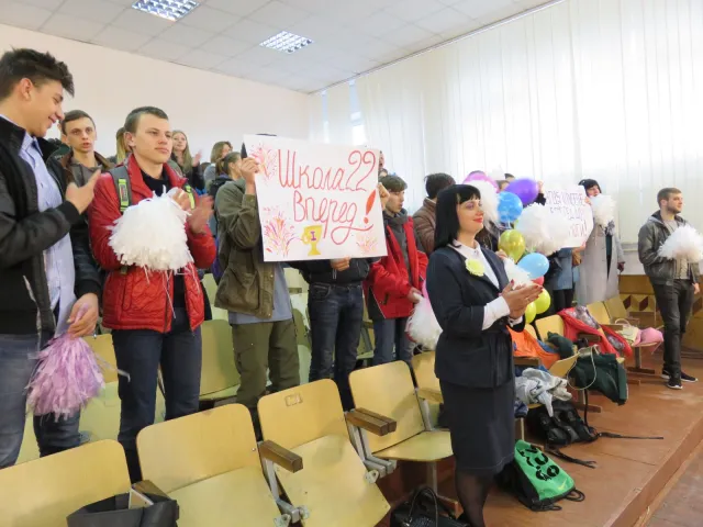 Юні хмельничани показали відмінні знання з історії рідного міста на брейн-рингу «Моя позиція» та виграли поїздку до Верховної Ради України — фото 14