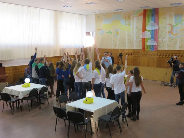 Юні хмельничани показали відмінні знання з історії рідного міста на брейн-рингу «Моя позиція» та виграли поїздку до Верховної Ради України — фото 8