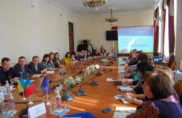 Програми для дітей та молоді: на Хмельниччину завітали представники ЄС в Україні — фото 2
