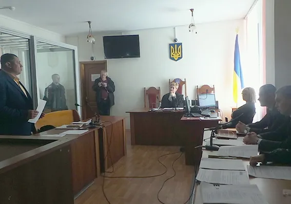 В Хмельницком будут судить общественных активистов, требовавших 600 долларов взятки от руководителя — фото 2