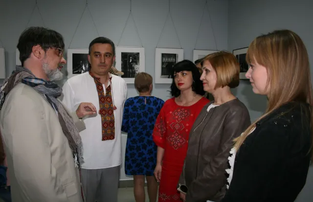 У Хмельницькому презентували фотовиставку «Венеціанський альбом» — фото 1