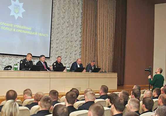 Створення дорожньої поліції та служби детективів: у Хмельницькому розповіли про реформи у системі Нацполіції — фото 3