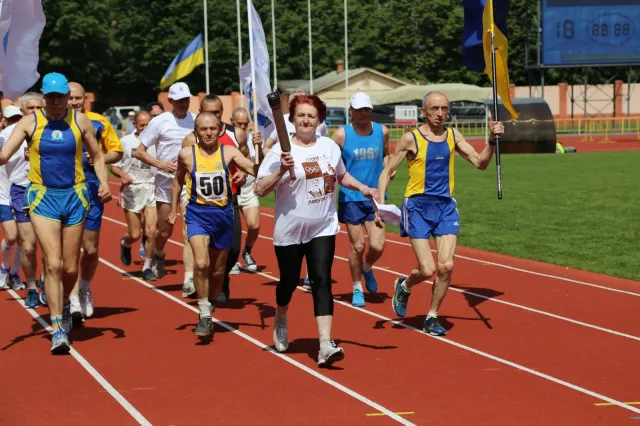 На стадіоні «Поділля» презентували оновлене легкоатлетичне ядро — фото 2