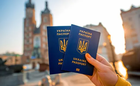 Держави-члени ЄС запровадили безвізовий режим для українців — фото 1