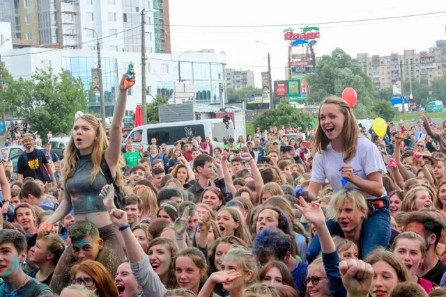 Йога, квести і майстер-класи: у Хмельницькому відбувся ювілейний «Green Fest» — фото 10