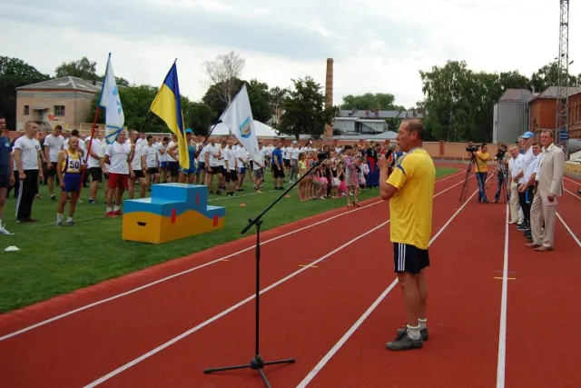 У Хмельницькому відбувся масовий забіг, присвячений Міжнародному Олімпійському дню — фото 5