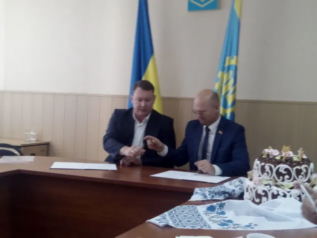 Дружба и сотрудничество: в Хмельницкого появился новый город-партнер — фото 3