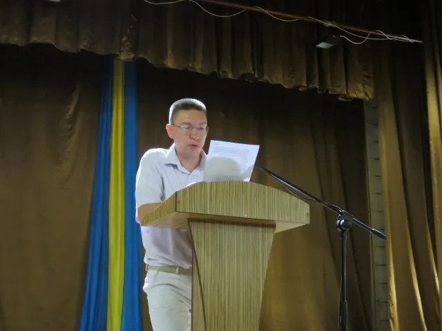 Автобуси замість маршруток: у Хмельницькому відбулися громадські обговорення стосовно майбутнього конкурсу перевізників — фото 1