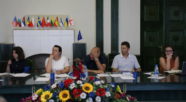 Для швейної продукції місцевих виробників можуть виділити спеціальне місце у Міжнародному центрі торгівлі у Києві — фото 2