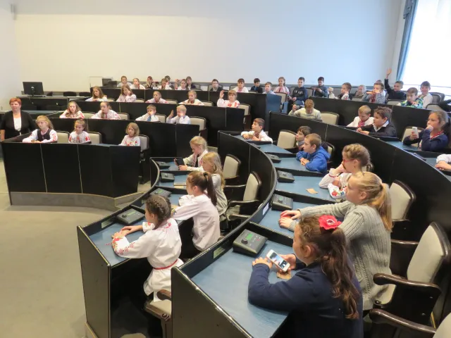 Для учнів технологічного багатопрофільного ліцею ім. А. Мазура провели цікаву екскурсію у міській раді — фото 2