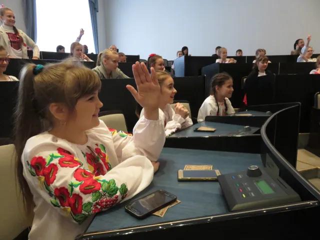 Для учнів технологічного багатопрофільного ліцею ім. А. Мазура провели цікаву екскурсію у міській раді — фото 4