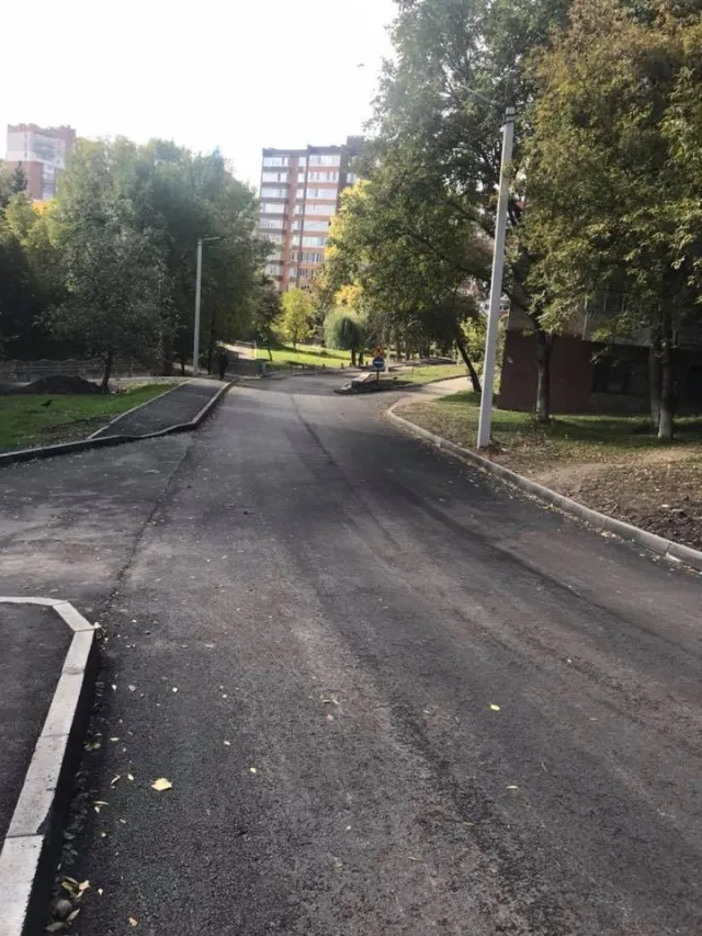В Юго-Западном микрорайоне появилась новая пешеходная дорожка и освещение — фото 4