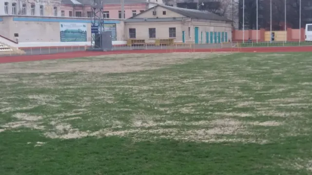 Стадіон «Поділля» готують до зимового періоду — фото 2