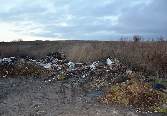 На міському сміттєзвалищі виявили тіло 57-річного таксиста — фото 1
