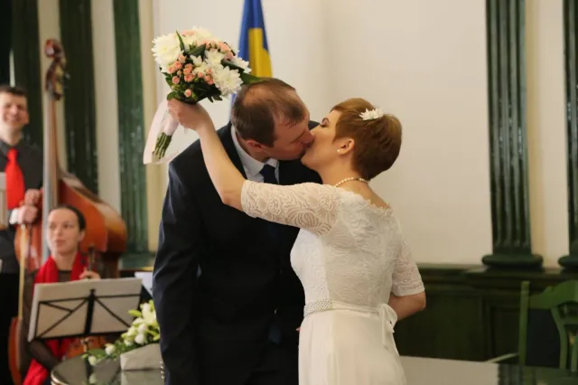 У Хмельницькому 329 закоханих пар зареєстрували «Шлюб за добу» — фото 5