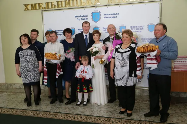 У Хмельницькому 329 закоханих пар зареєстрували «Шлюб за добу» — фото 10