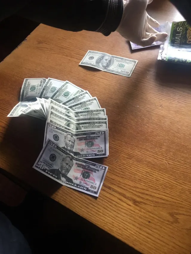На Хмельниччині судитимуть директора державного підприємства, яка отримала 1500 доларів хабара — фото 2