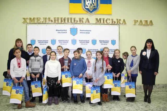 П'ятикласники НВК №10 відвідали екскурсію у Хмельницькій міській раді — фото 8