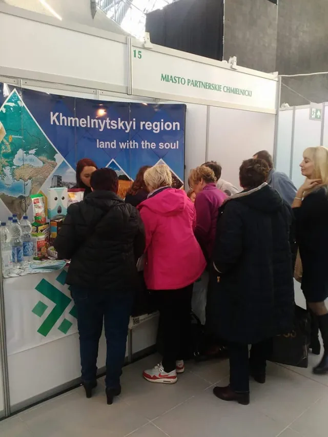 Хмельницкие производители представляют свою продукцию на Международной выставке экологического питания в Польше — фото 1