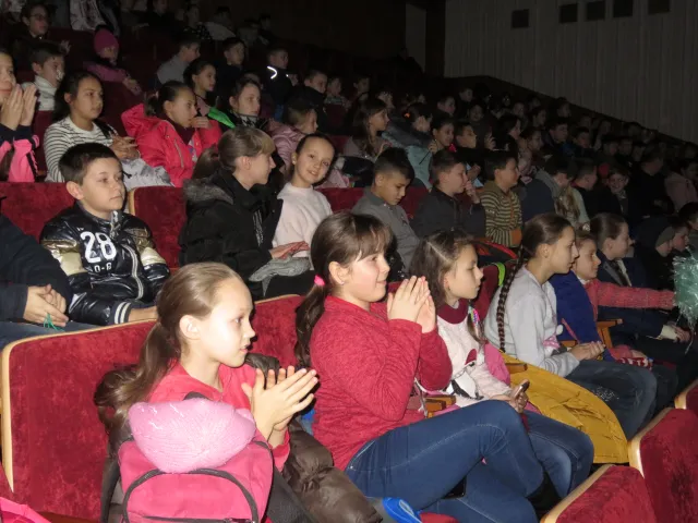 Маленькі хмельничани показали відмінні знання з місцевого самоврядування на брейн-рингу «Моя позиція» та виграли поїздку до Києва — фото 3