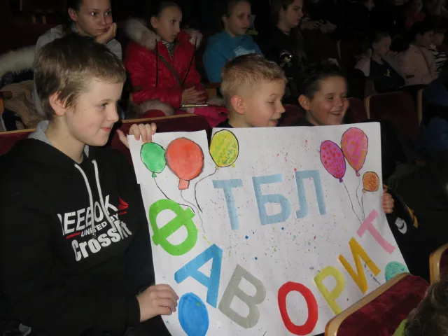 Маленькі хмельничани показали відмінні знання з місцевого самоврядування на брейн-рингу «Моя позиція» та виграли поїздку до Києва — фото 4