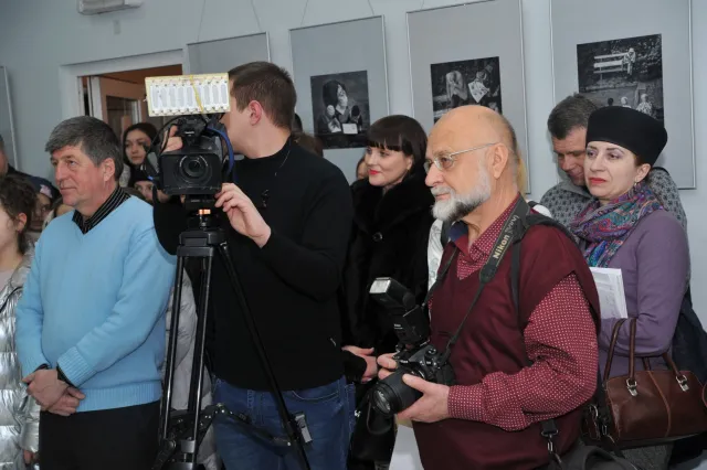 У Хмельницькому фотограф із Сумщини представив унікальну виставку світлин «З балкончика» — фото 4