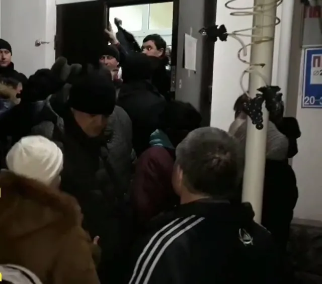 У Хмельницькому виступив переможець «Голосу країни», протоієрей Олександр Клименко — фото 1