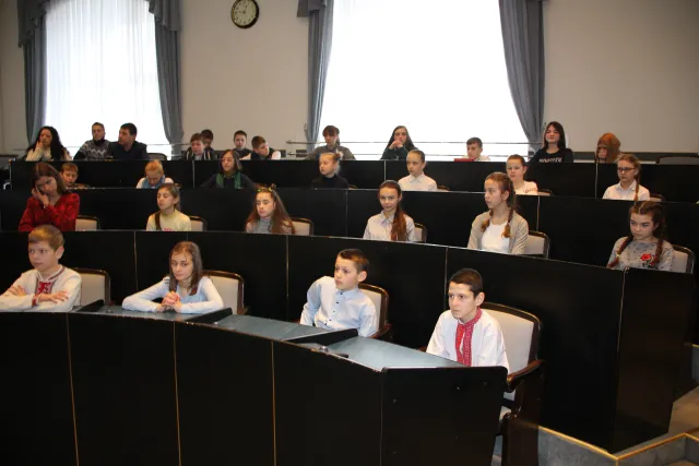 Для учнів санаторної школи-інтернату №2 провели екскурсію у Хмельницькій міській раді — фото 5